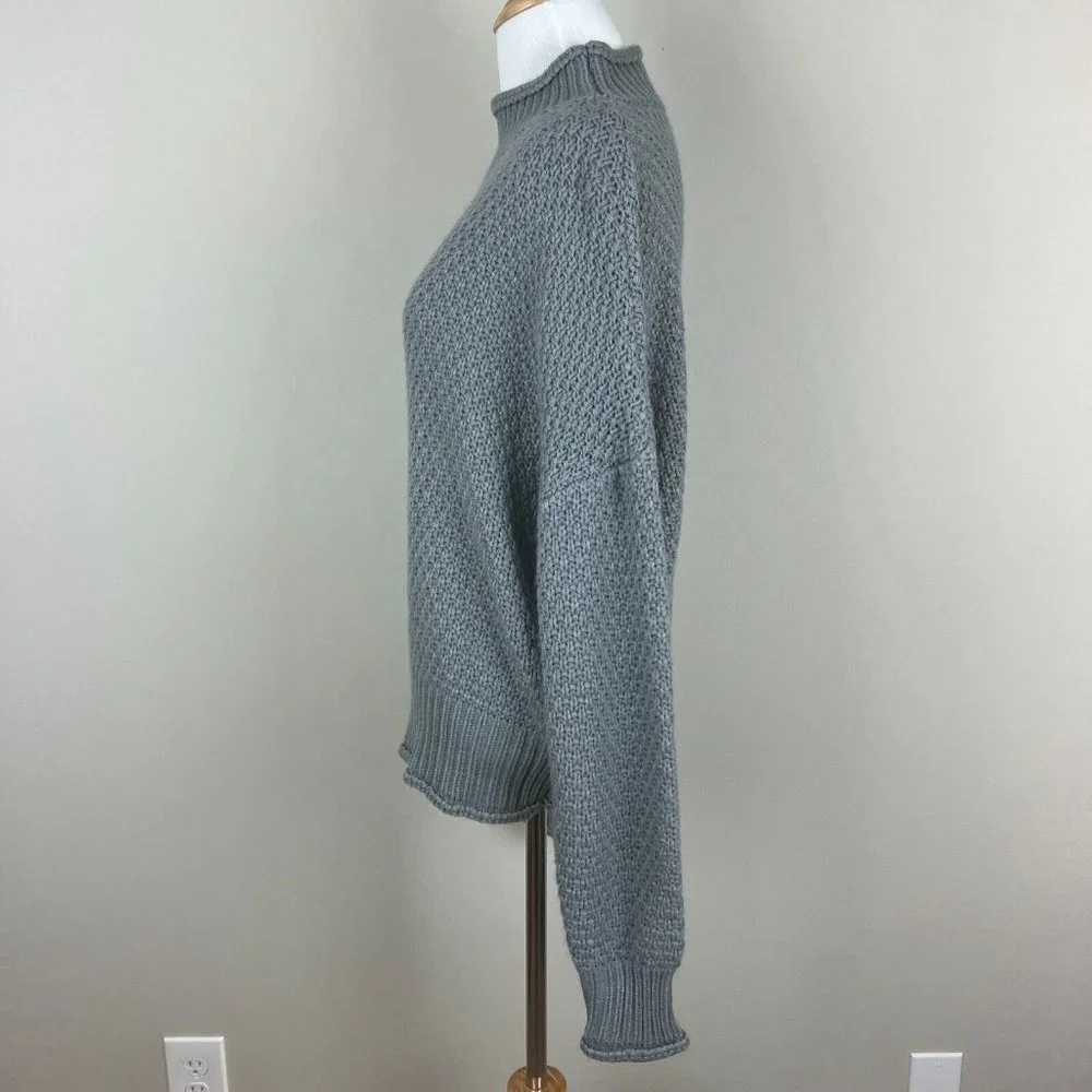 Zesica Sweater Womens Medium Gray Long Sleeve Mock Neck Chunky Open Knit‎ Casual
